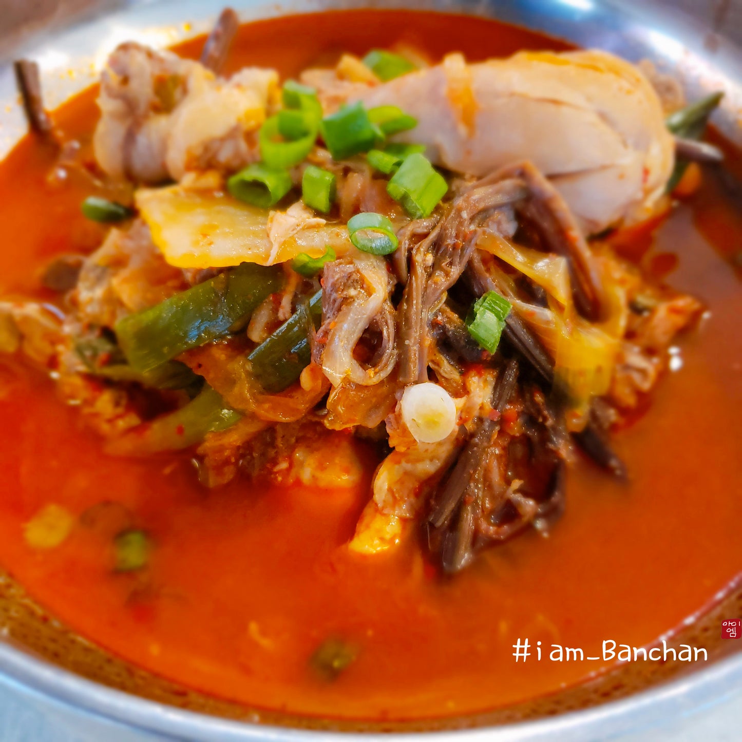 시장 닭개장 Spicy chicken soup