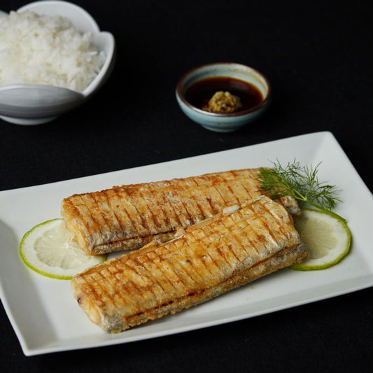 갈치 구이 Grilled Hairtail Fish