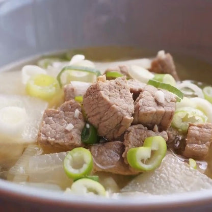 소고기무우국  Radish beef soup