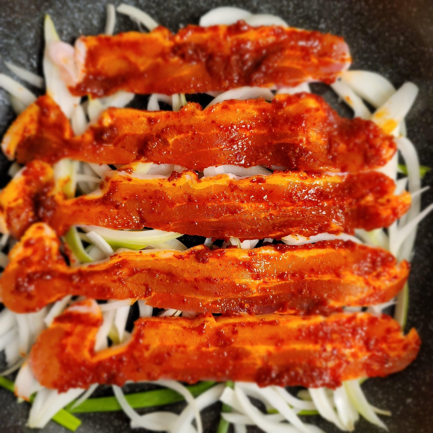 고추장 삼겹살(반조리) Chili Pepper paste pork belly (half cooked)